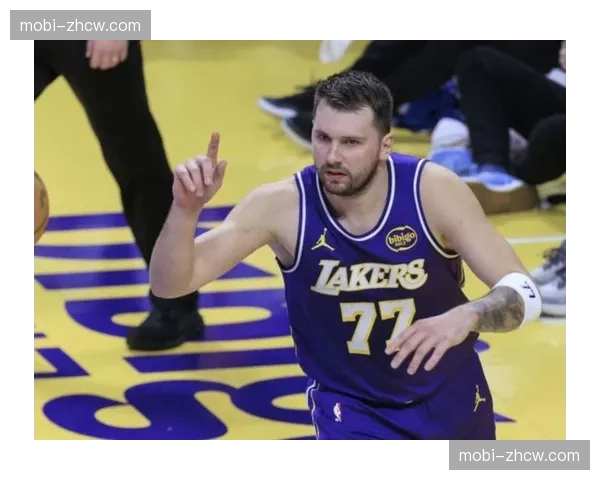 东契奇技犯上诉时间线 联盟通常48小时内做出决定 东契奇技犯上诉时间线 联盟通常48小时内做出决定